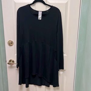 Chico’s Black Knit Hi Low Tunic with Pockets 2 (12-14)